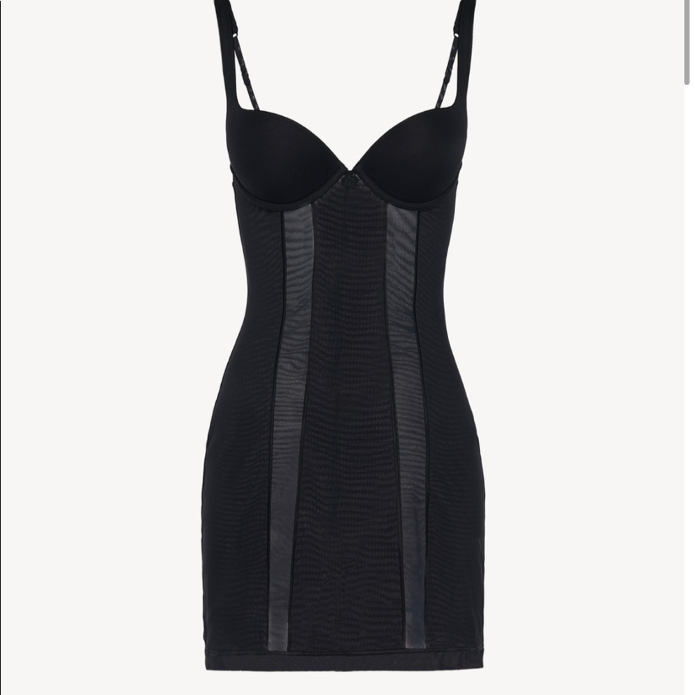 La Perla Maison Contouring - Slip Dress in black stretch tulle